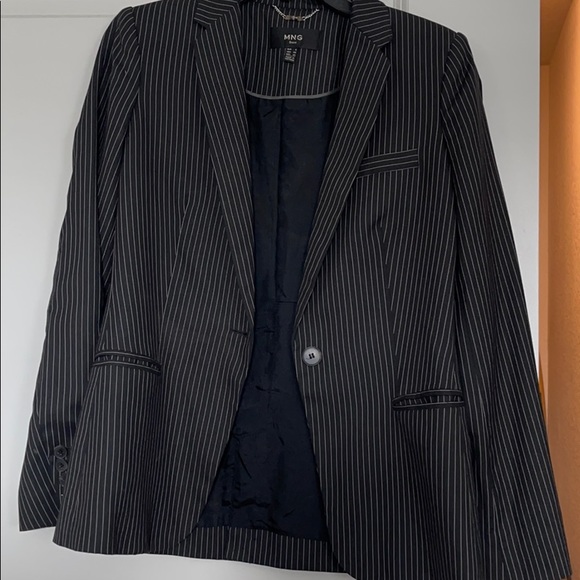 Jacket/Coat - Picture 1 of 3